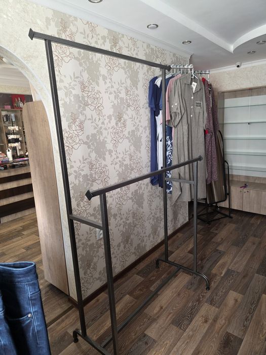 Стойка торговая, вешало, вешалки, гардеробная, торговое оборудование
