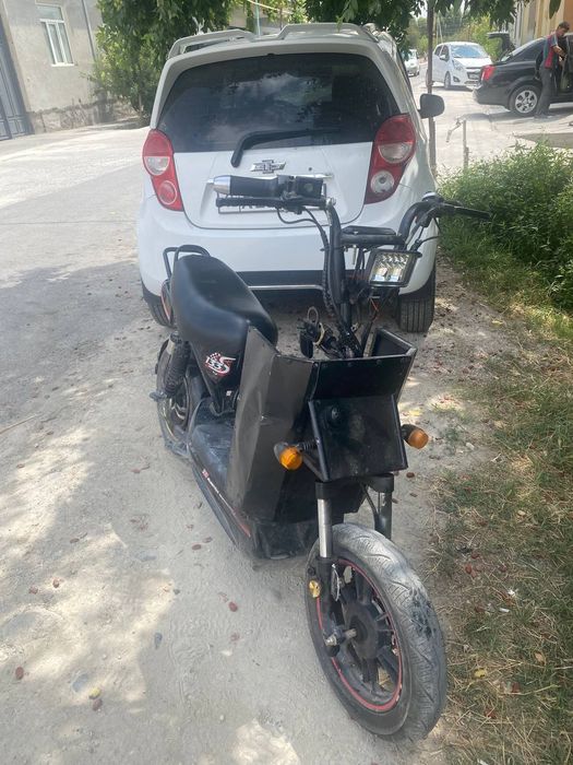 skuter 5 ta 20 v akmlatr oldi vilkasi sal bukilgan