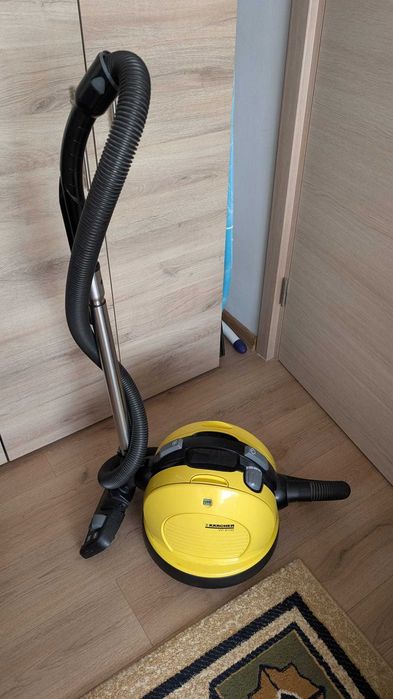 Aspirator profesional Karcher VC 6100