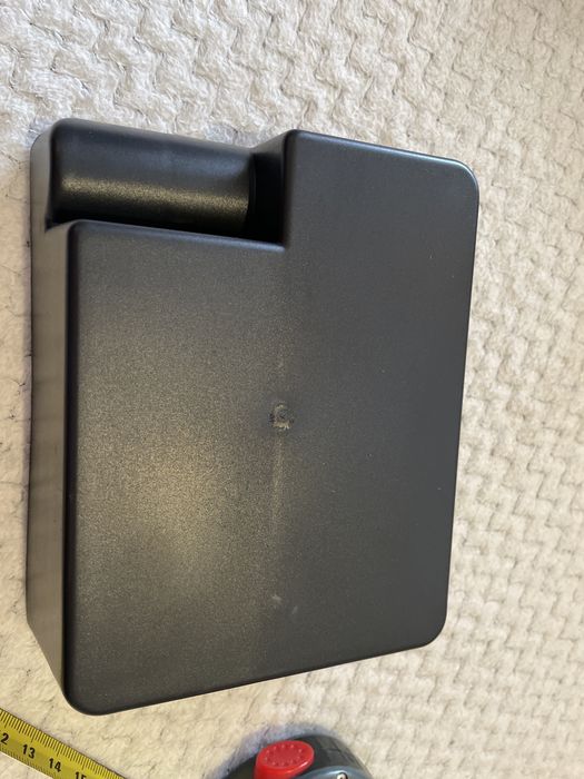 Organizator consola Tesla Model 3