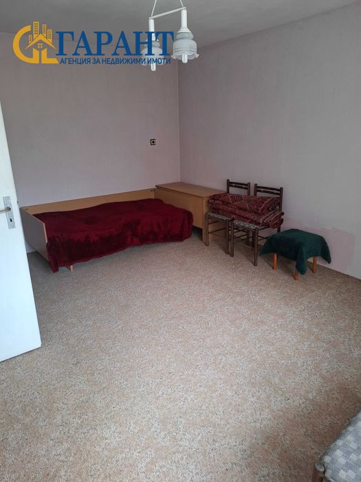 Недвижими имоти Гарант продава, къща в с.Кондофрей, община Радомир.