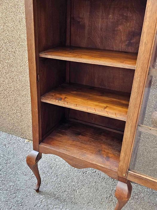 Витринка в стил Луи 15 (масив)