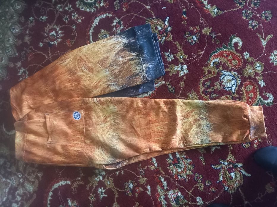 Jenski tigirniy pishanma