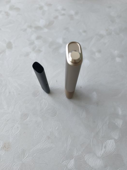 Vand aparat IQOS + VEEV, la pachet