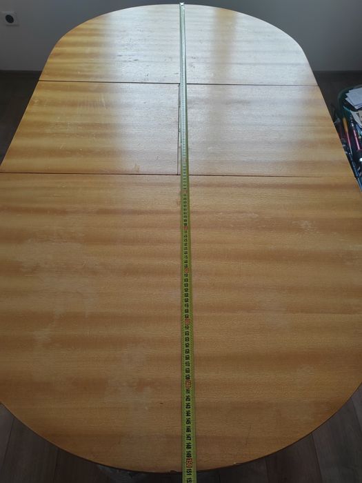 Разтегателна трапезна маса