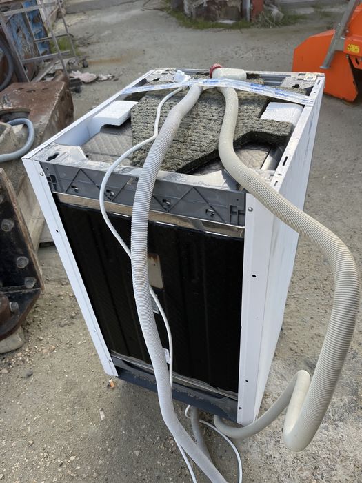 Съдомиялна за пълно вграждане