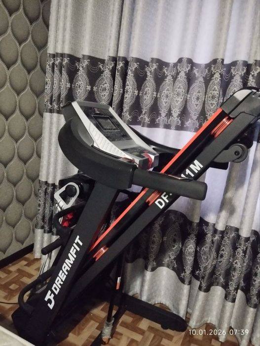Продам Беговую дорожку почти новую отличное состояние,документы есть