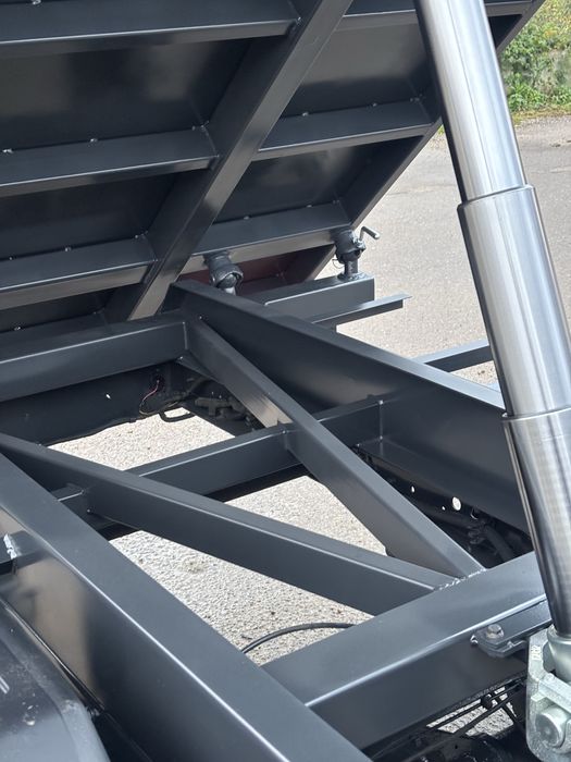 Iveco daily basculabi 35c15 pe cutie