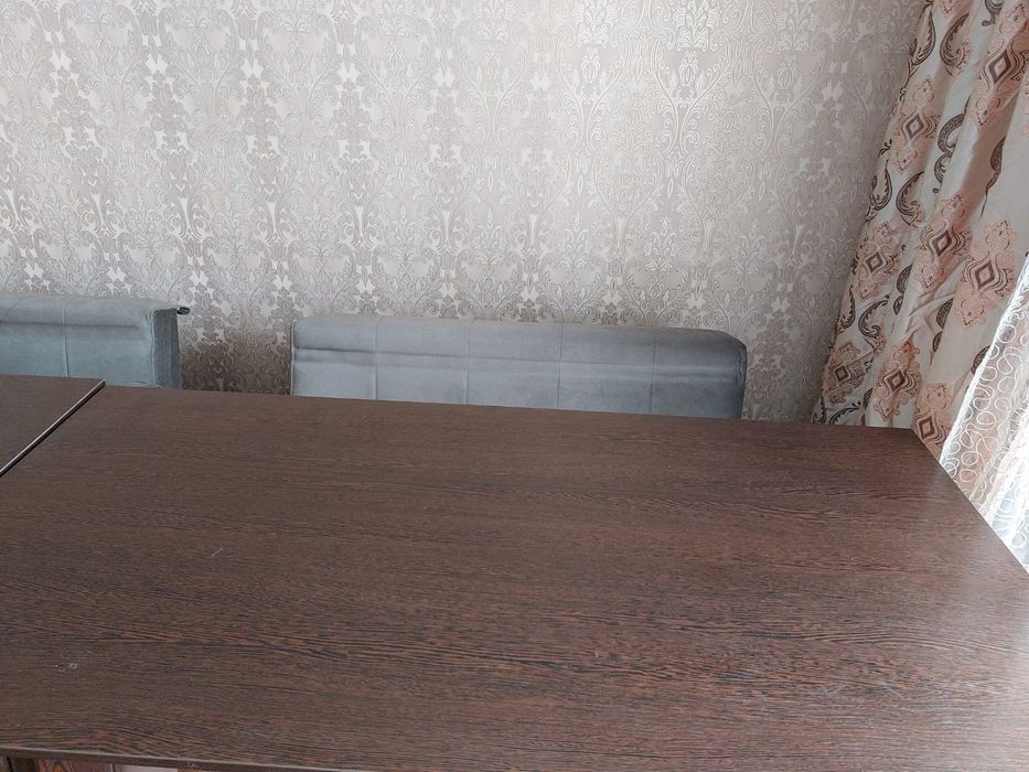 Продам диван стол  раскладной