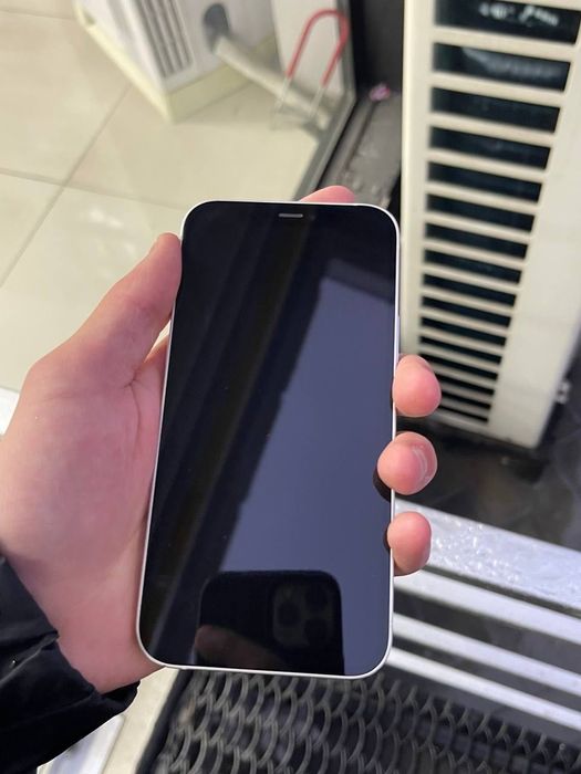 Iphone 12 с гарантией