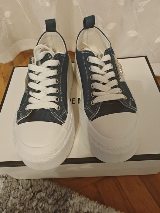 Дамски гуменки от плат