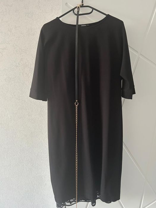 Продам платье брендовое