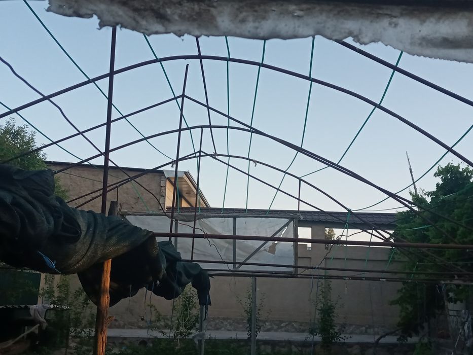 Parnik sotiladi Kogon Tumani