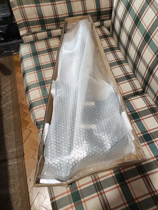 Електрическа китара EART GW1-NBK
Headless, 24 stainless steel rounded