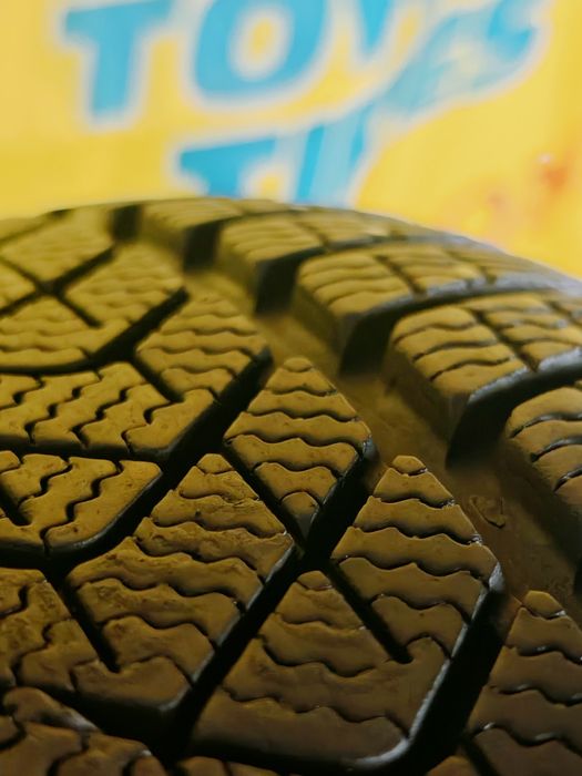 225/50R18 Pirelli run flat steluță