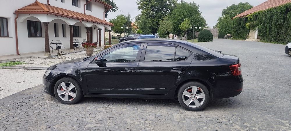 SKODA Octavia 2018 — imagine 5
