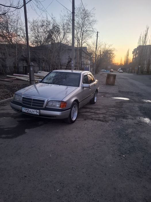 Авто мерс с200 2.0