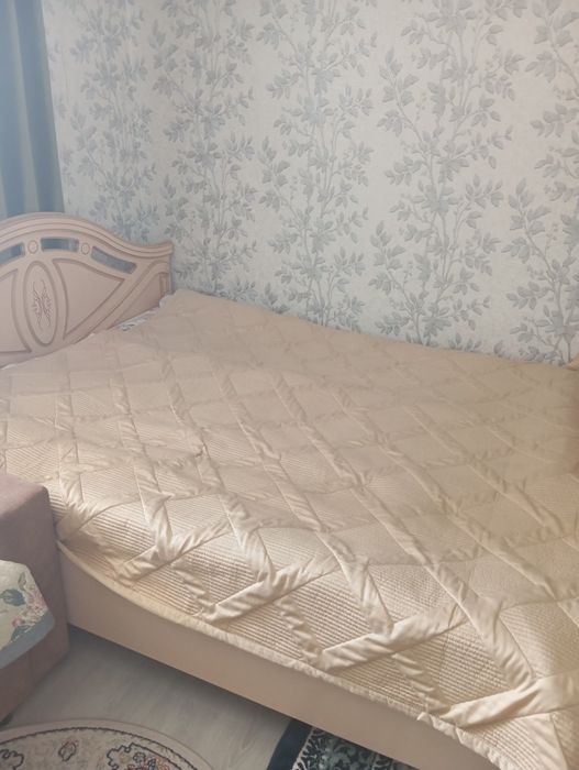 Двухспальная кровать