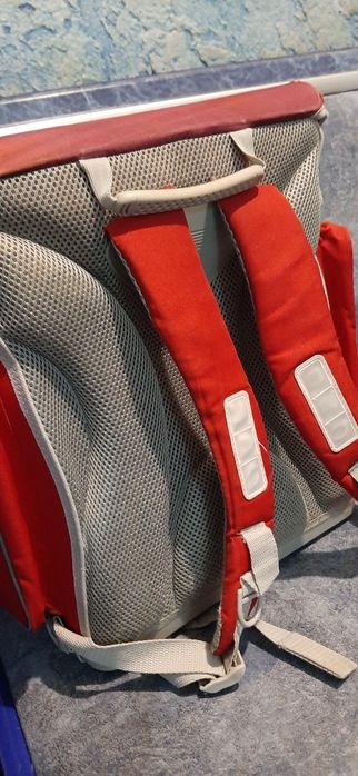 Продам портфель, ранец