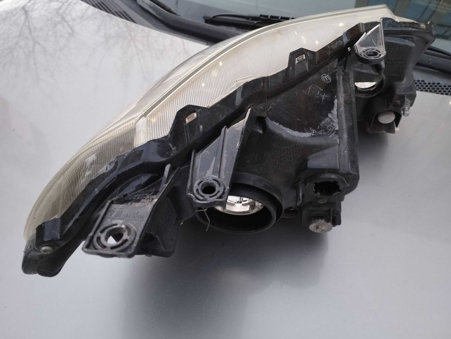 Фар, ляв за Suzuki SX4 и  Фиат Седичи, запазен
