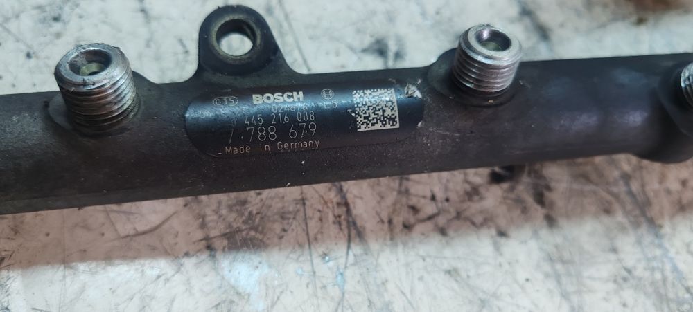 Rampa injectoare senzor BMW E60 E61 530d 100lei