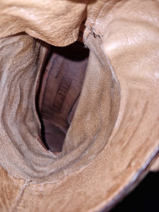 Botinede piele cu tinte 36 made in Italy