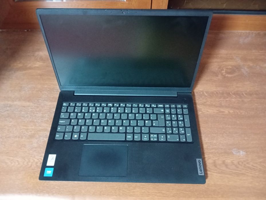 Lenova V15  256 GB Ideal holatda