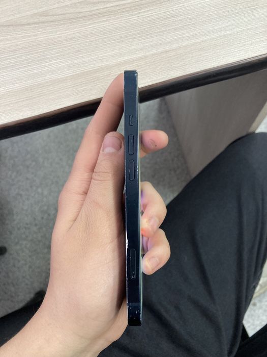 Продажа айфон 13