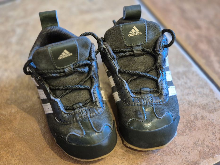 Adidas, marimea 22-23, uk 6 1/2