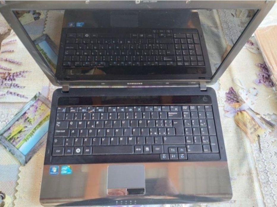 Dezmembrez Laptop Lenovo R540