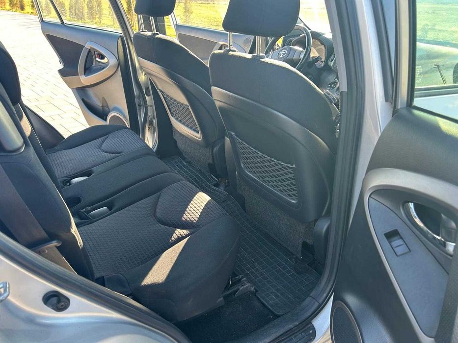 Toyota rav 4 III 4x4