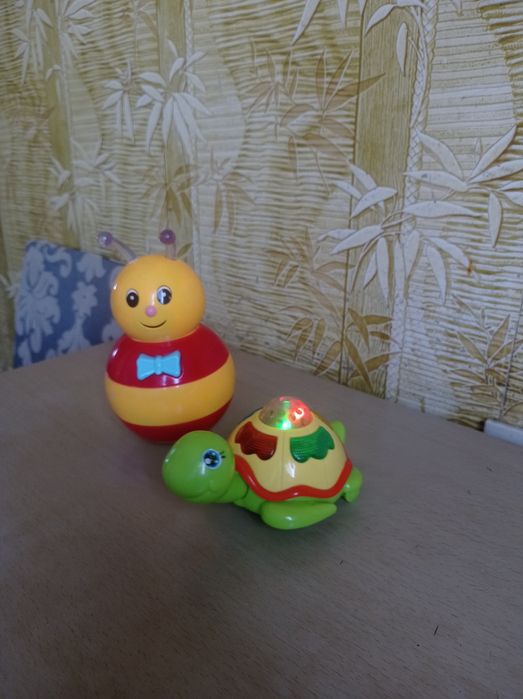 Музыкальные игрушки за 2 шт