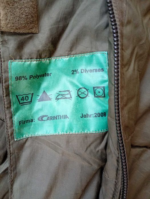 Carinthia 3-сезонен спален чувал с водонепромокаем протектор