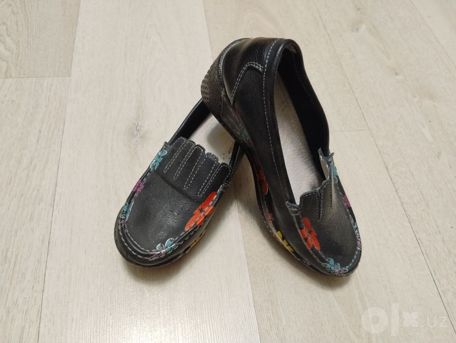 Продаю туфли женские