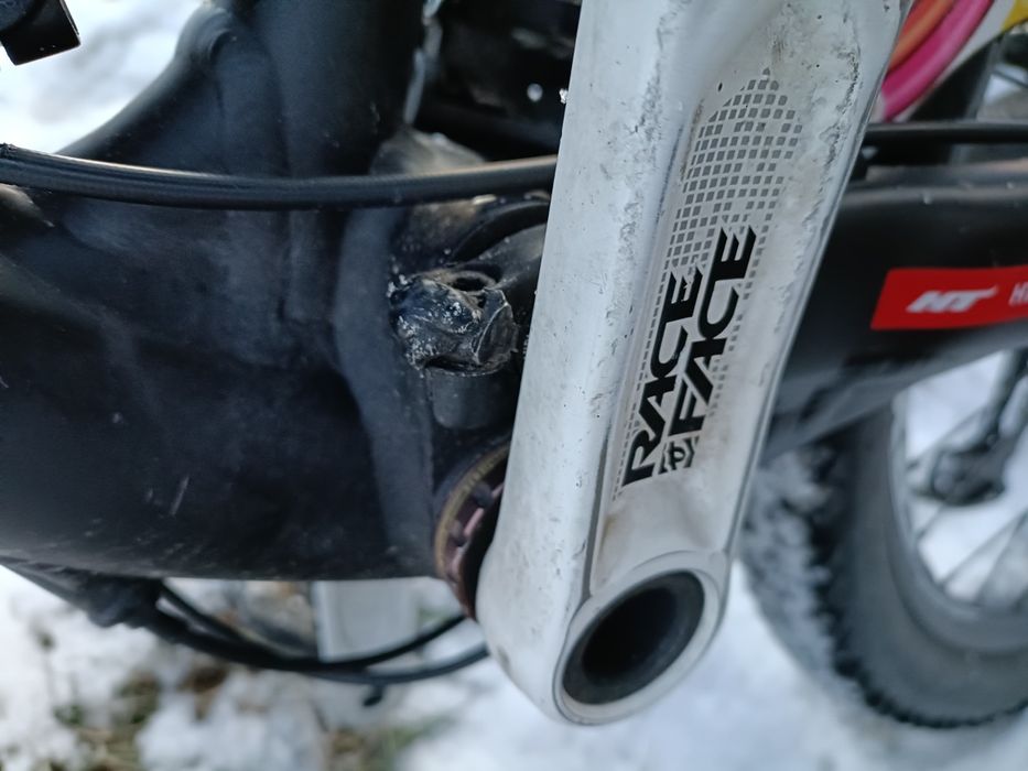 Vând bicicleta Canyon strive es7 2012