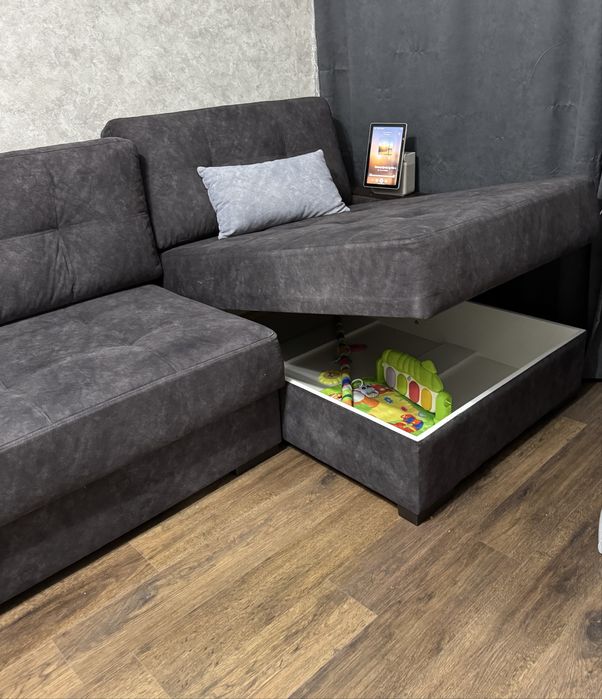 Угловой  диван 3.20