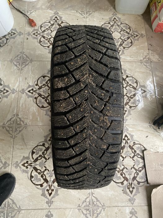 Продам зимние шины мишлен 195/65/15