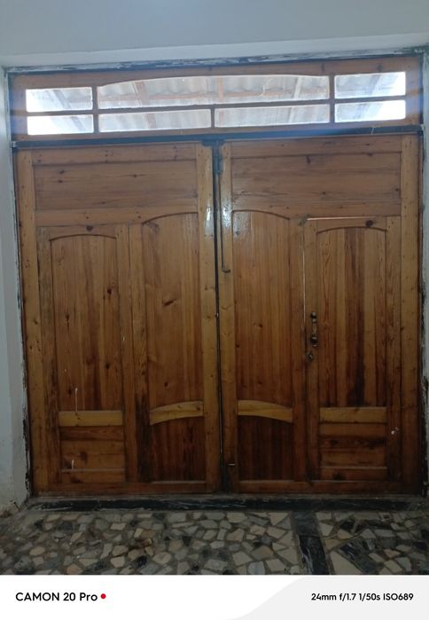 Darwaza satiladi jagdayi jaqsi. Laklangan