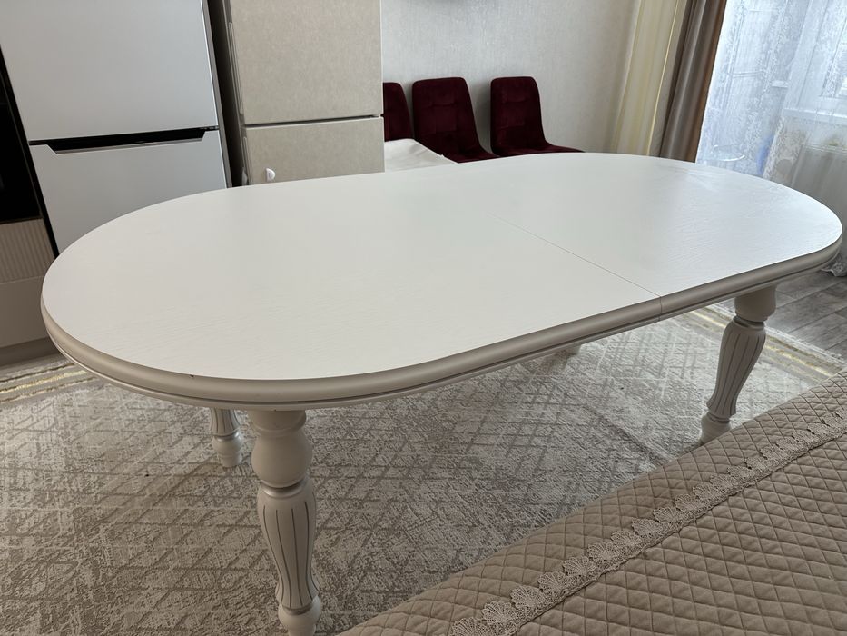 Продам стол большой