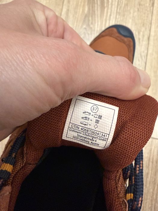Продам ботинки unisex