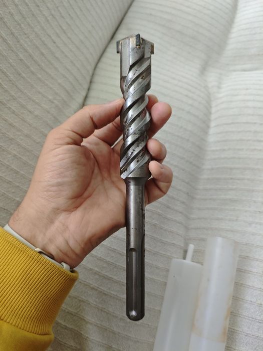Burghiu SDS MAX 35 × 260 mm – 4 tăișuri din carbură, pentru beton (argintiu)