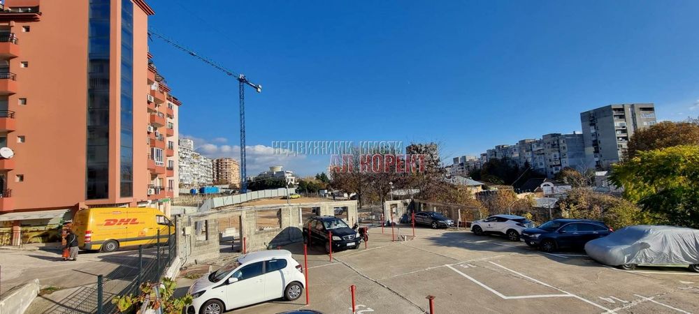 Паркоместа в охраняем паркинг във Варна-Възраждане 1