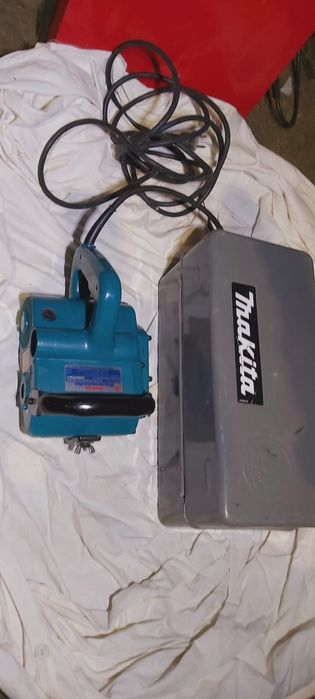 Makita 9741 perie slefuitor satinat