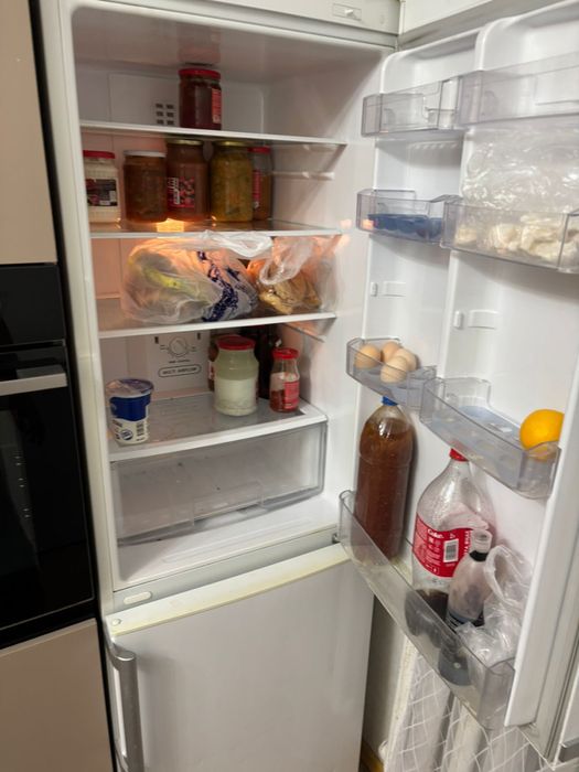 Холодильник двухкамерный LG