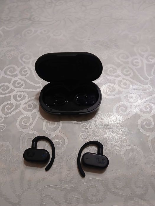 True wireless open ear