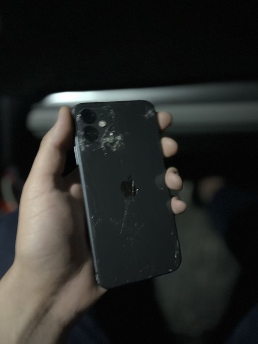 iPhone 11 без ремонт
