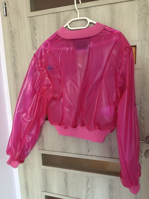 Дамско яке  оригинал MOSCHINO цената е до 31.12.2025