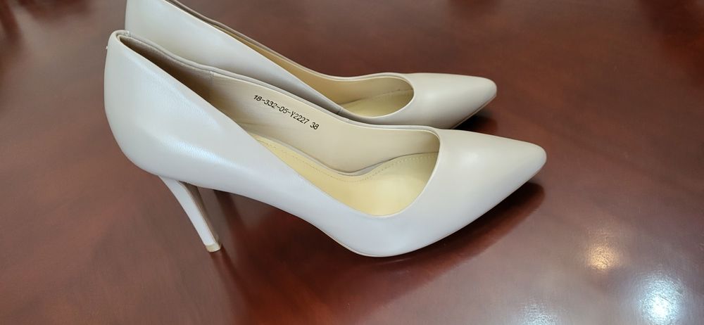 Продам туфли кожаные