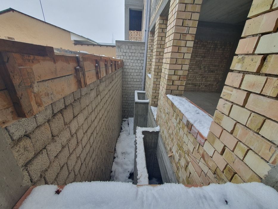 Uchaska. Betonkadan sabzavotga kirganda 2km