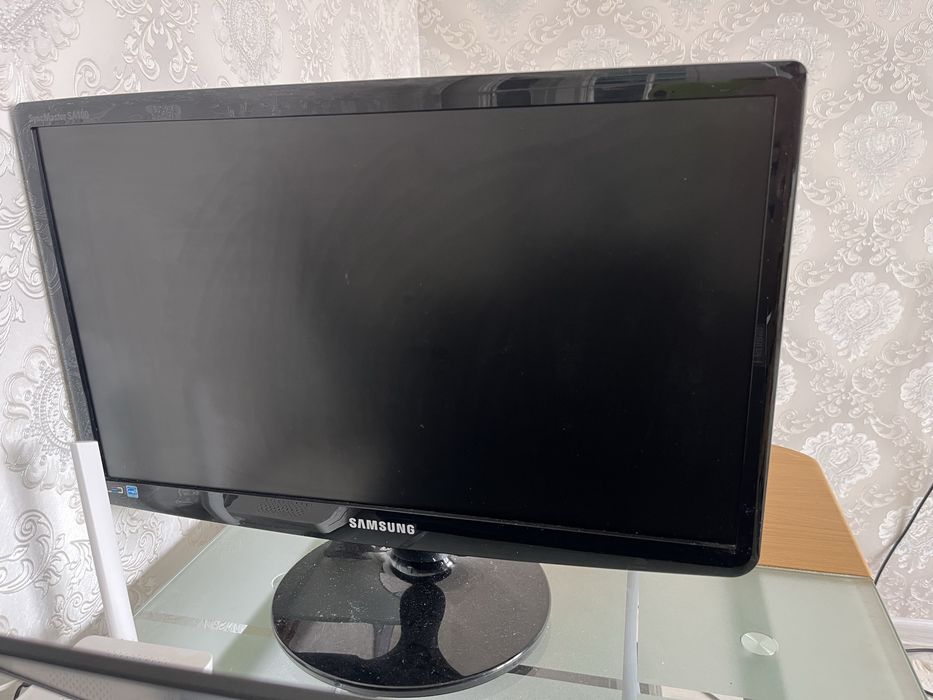 Продам компьютер, монитор, мышка.